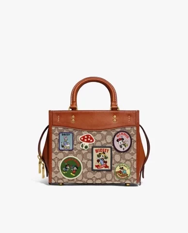 Túi xách nữ phom chữ nhật Disney X Coach Rogue 25